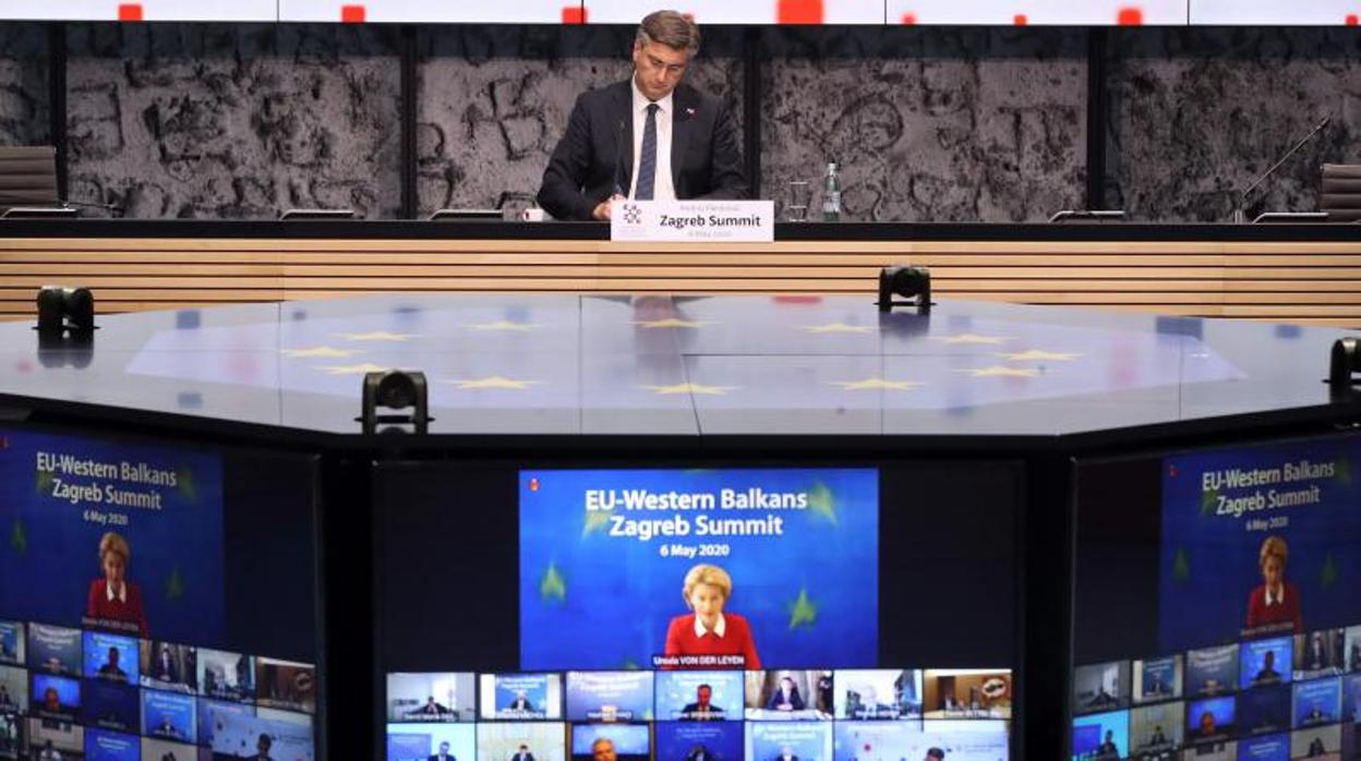 Vídeoconferencia entre miembros de la UE