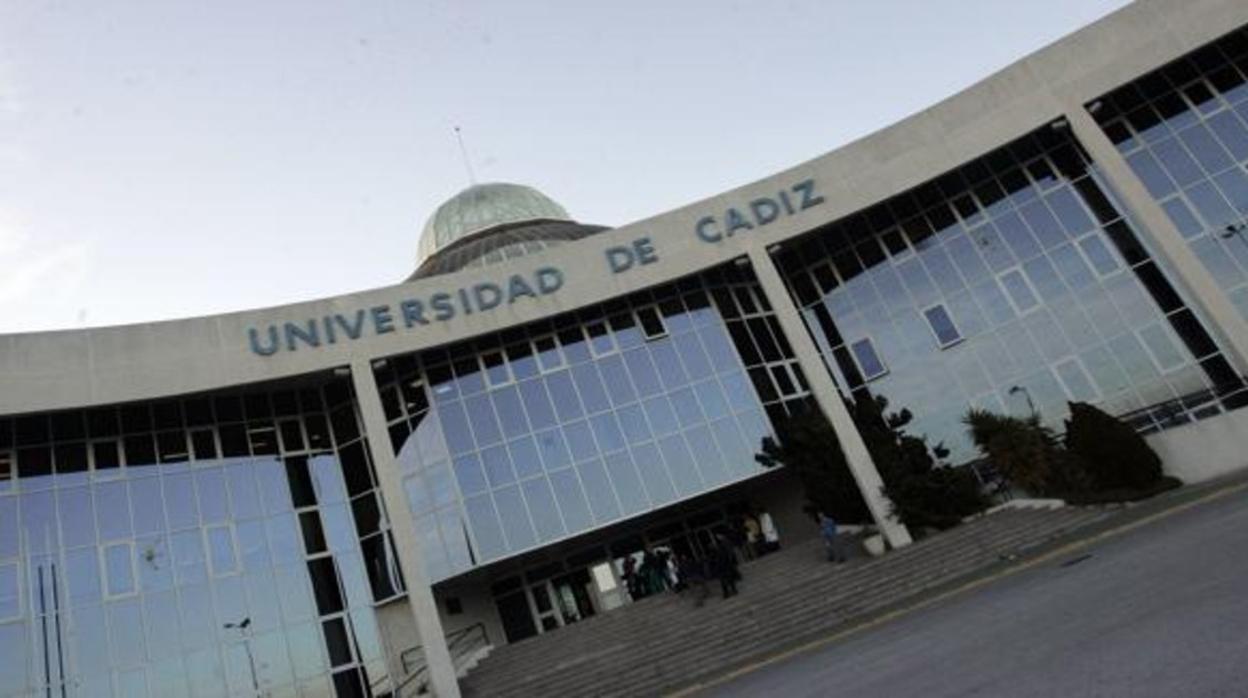 La Voz de Cádiz: La universidad es la gran garantía de futuro