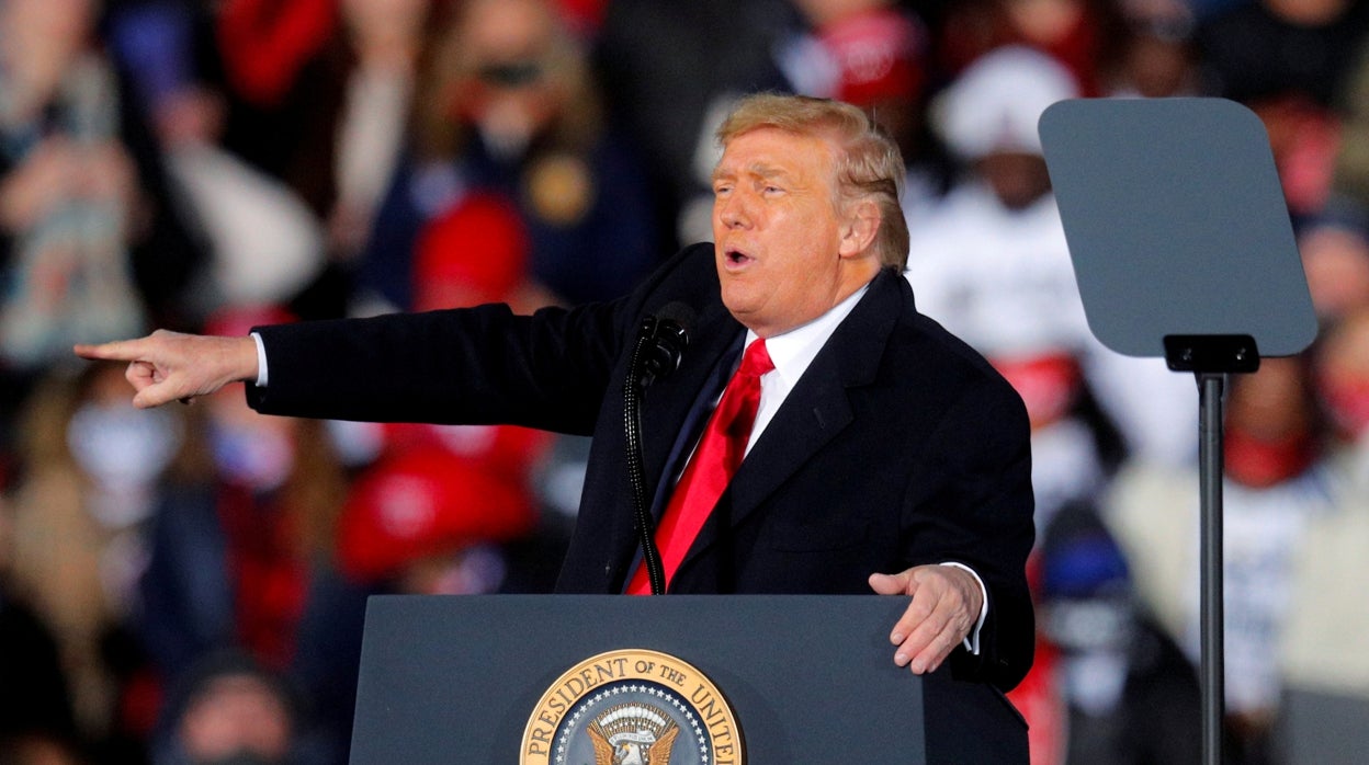 Juan Manuel de Prada: La izquierda caniche alimenta de resentimiento a las masas cretinizadas