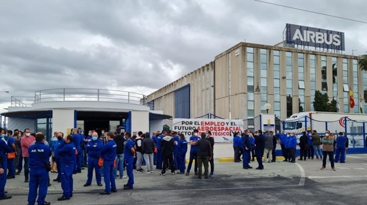 La Voz de Cádiz: La hora de la unidad, no de protagonismos