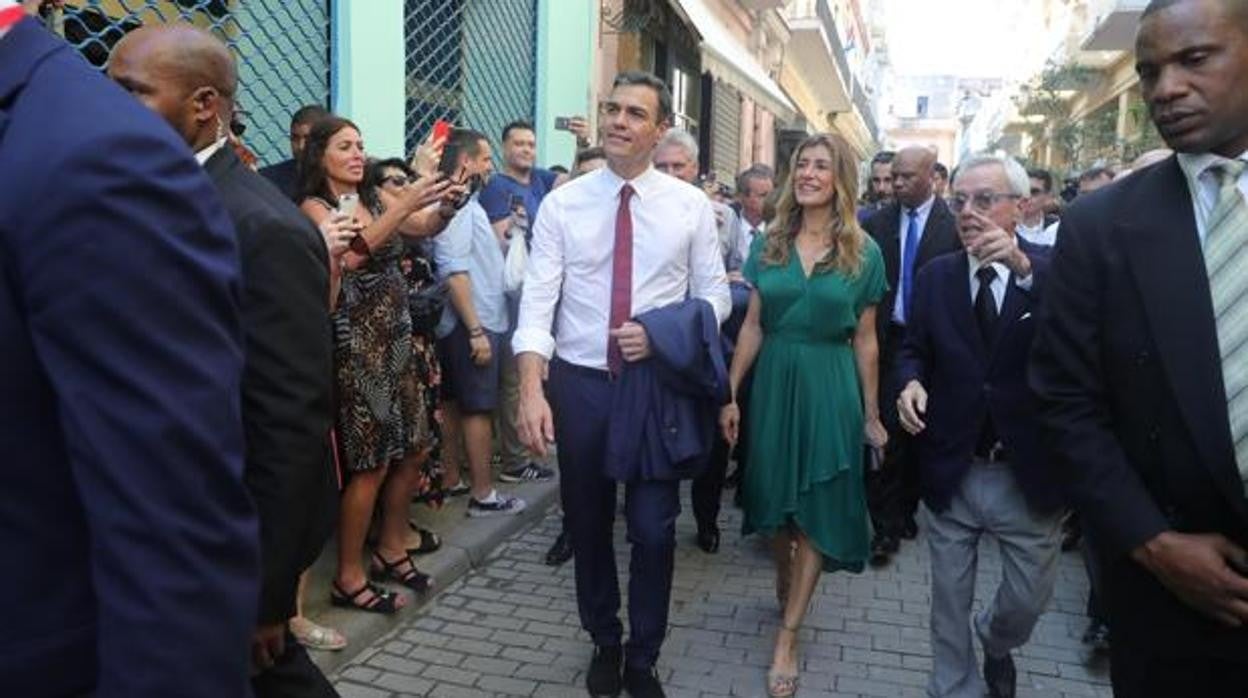 Pedro Sánchez y su esposa María Begoña Gómez en La Habana