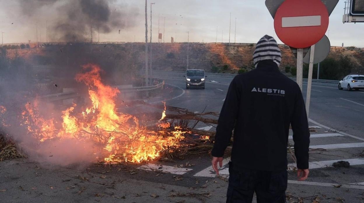 La Voz de Cádiz: El momento de significarse contra la violencia