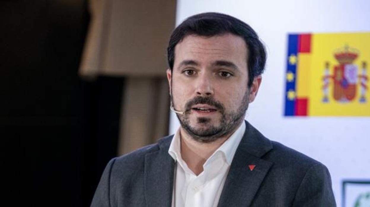 La Voz de Cádiz: Intolerable deslealtad y falsedad del ministro Garzón