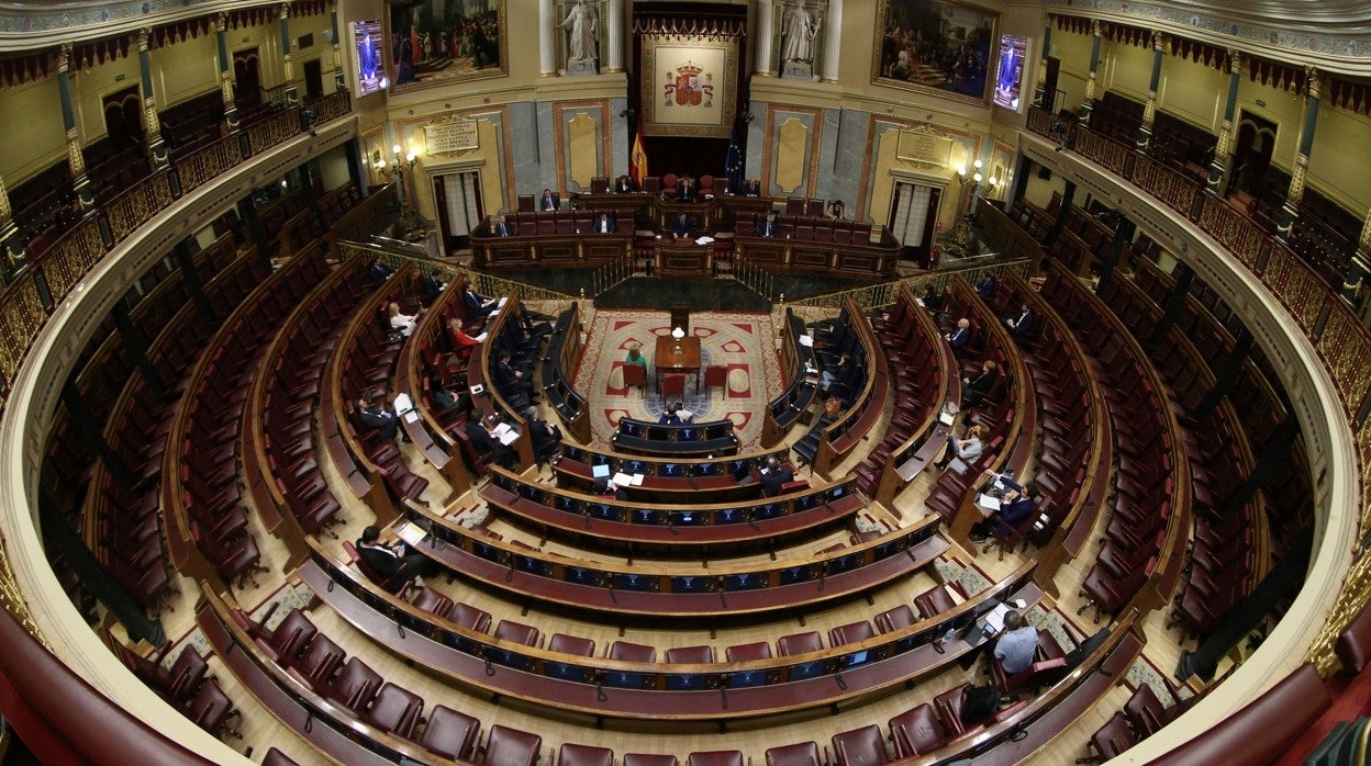 Ana I. Sánchez: Deberes para Sánchez y Feijóo