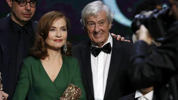 Isabelle Huppert y Paul Verhoeven fueron premiados por «Elle»