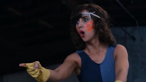 «G.L.O.W.»: Feminismo necesario