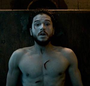 Jon Nieve resucita tras haber sido asesinado
