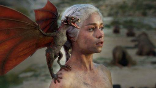 Danerys, convertida en Khaleesi tras casarse con Drogo