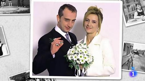 Fotograma de la boda de Carlota y Gonzalo en «7 vidas»