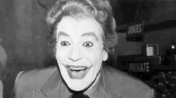 Cesar Romero como Joker
