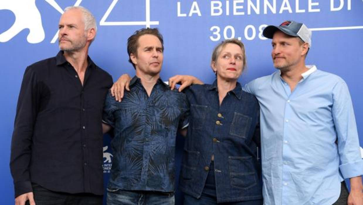 Sam Rockwell, Martin McDonagh, Frances McDormand y Woody Harrelson, ayer en Venecia