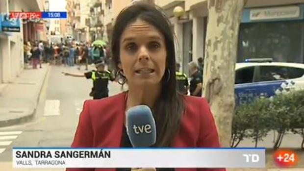 El Consejo de Informativos de TVE apoya a sus reporteros en Cataluña: «Hubo forcejeo para evitar que obstaculizasen su trabajo»