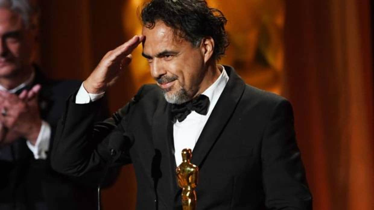 Agnès Varda recibió el Oscar honorífico de manos de Angelina Jolie