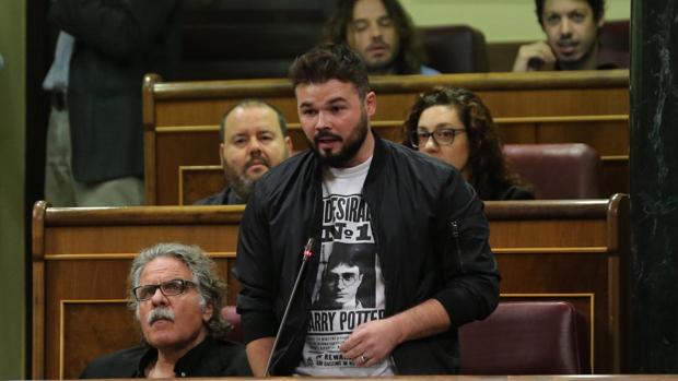 El enfado de Rufián al confundirle con Junqueras en televisión: «Está en la cárcel»