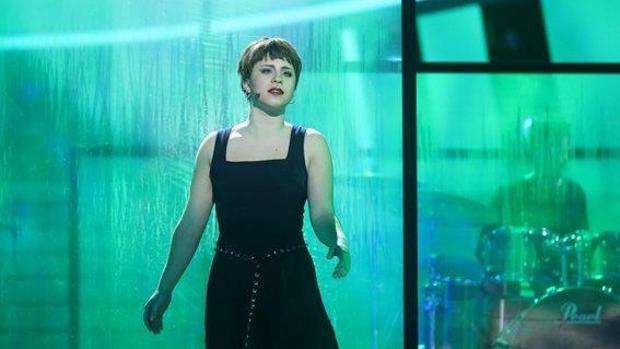 El sentido homenaje de Lucía Gil a la fallecida cantante de The Cranberries