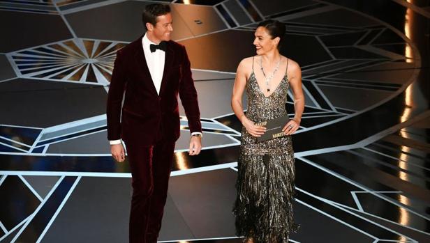 Gal Gadot y Armie Hammer, la mejor pareja de presentadores de los Oscar