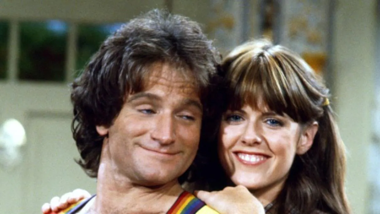 Robin Williams y Pam Dawber en «Mork &amp; Mindy»