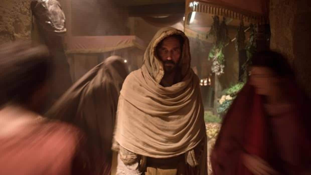 Jim Caviezel es Lucas en «Pablo, el Apóstol de Cristo»