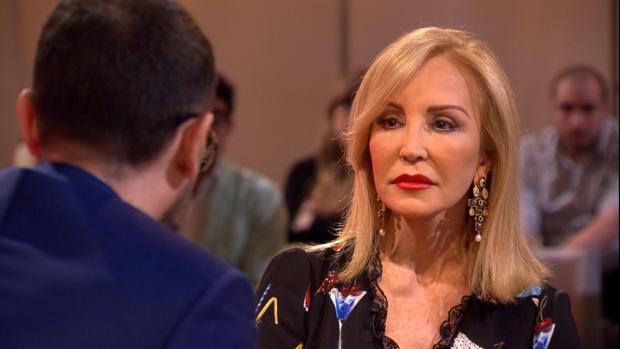 Carmen Lomana: «Le metí el sujetador a mi marido en el sudario»