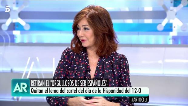 Ana Rosa Quintana se enfrenta a una colaboradora para defender la bandera de España