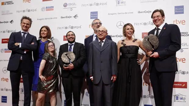 «Campeones» triunfa en los premios Forqué y comienza el camino hacia los Goya