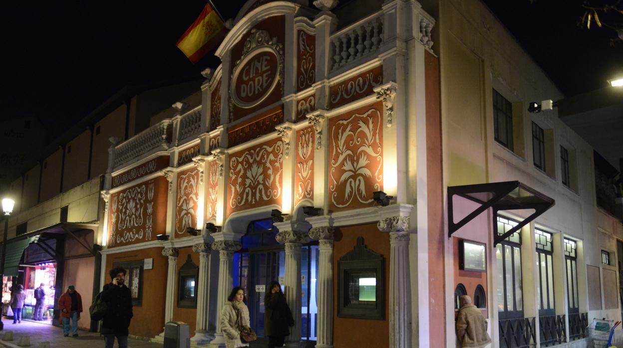 Exterior del Cine Doré