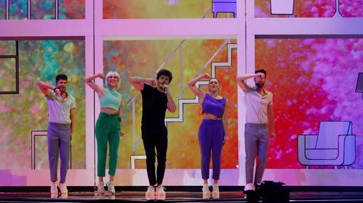 Parchís, chis, chis, en la casa de «Aquí no hay quien viva»