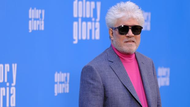 Almodóvar diseña el cartel del Festival de Cine de Nueva York, en el que competirá con «Dolor y gloria»