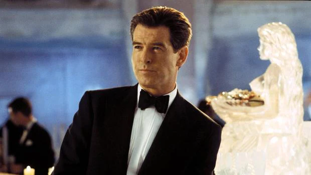Pierce Brosnan quiere que James Bond deje de ser un hombre: «Quitaos de en medio y poned a una mujer»