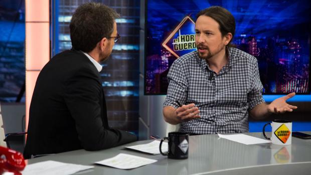 Pablo Iglesias podría perderse la pegada de carteles por ir a «El Hormiguero»