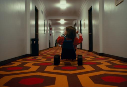 Escena de Doctor Sueño... Que es El resplandor