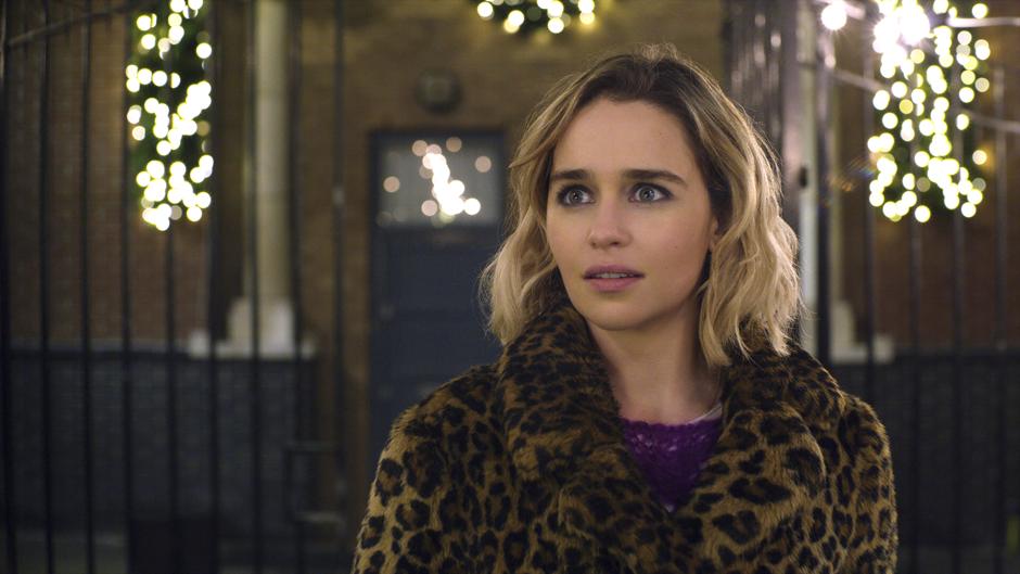 Clip en primicia de «Last Christmas»: Las navidades de Emilia Clarke a ritmo de George Michael