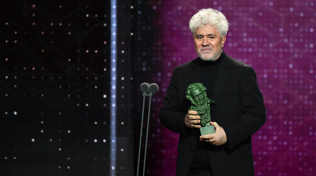 Pedro Almodóvar, en el momento de recoger su premio al mejor guion
