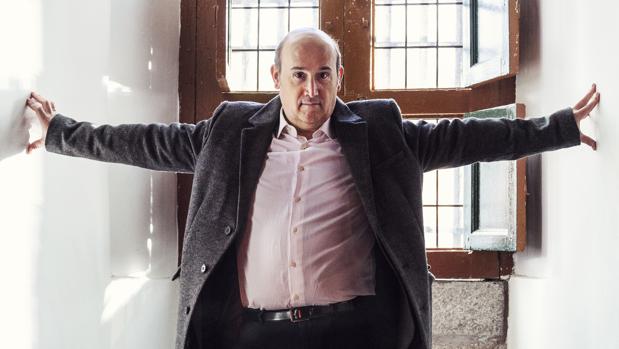 Javier Cámara: «No, no, juro que jamás me dedicaría a la política»