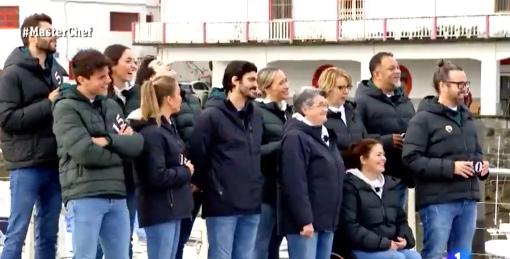 Los aspirantes, antes de la prueba de exteriores en Bermeo