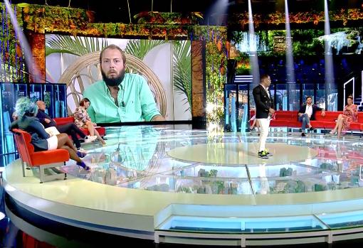 Avilés fue entrevistado desde el plató en Madrid