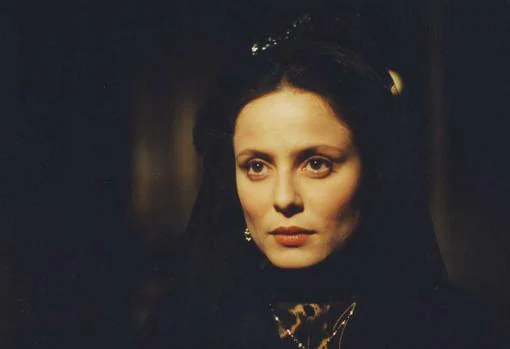 Aitana Sánchez-Gijón, en la miniserie de 1995 «La regenta »