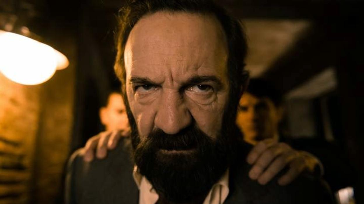 José Antonio Lobato, en «El ministerio del tiempo» (2015)