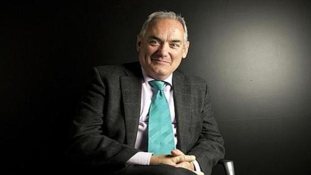 La defensa del médico José Cabrera al hospital de Ayuso: «Si lo hace Barcelona...»