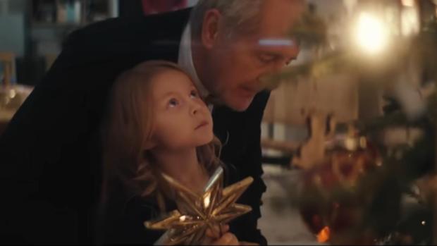 El corto más emotivo de la Navidad sorprende con un homenaje a abuelos y nietos