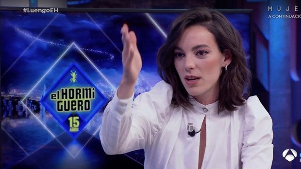 El trabajo en el que Vicky Luengo perdió medio diente, y no fue como 'Antidisturbios'