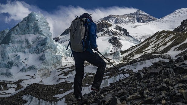 El enigma que esconde la montaña más alta de la Tierra