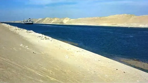 El canal de Suez, una obra de ingeniería de ciencia ficción que alimentó los sueños del cine