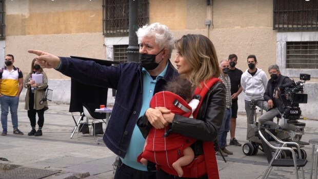 Almodóvar inaugurará la Mostra de Venecia, que presenta un cartel espectacular