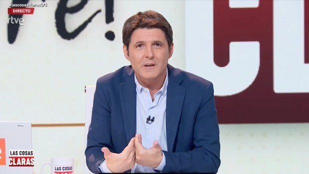 Jesús Cintora se da un homenaje en su último día en TVE y habla de «cacería»