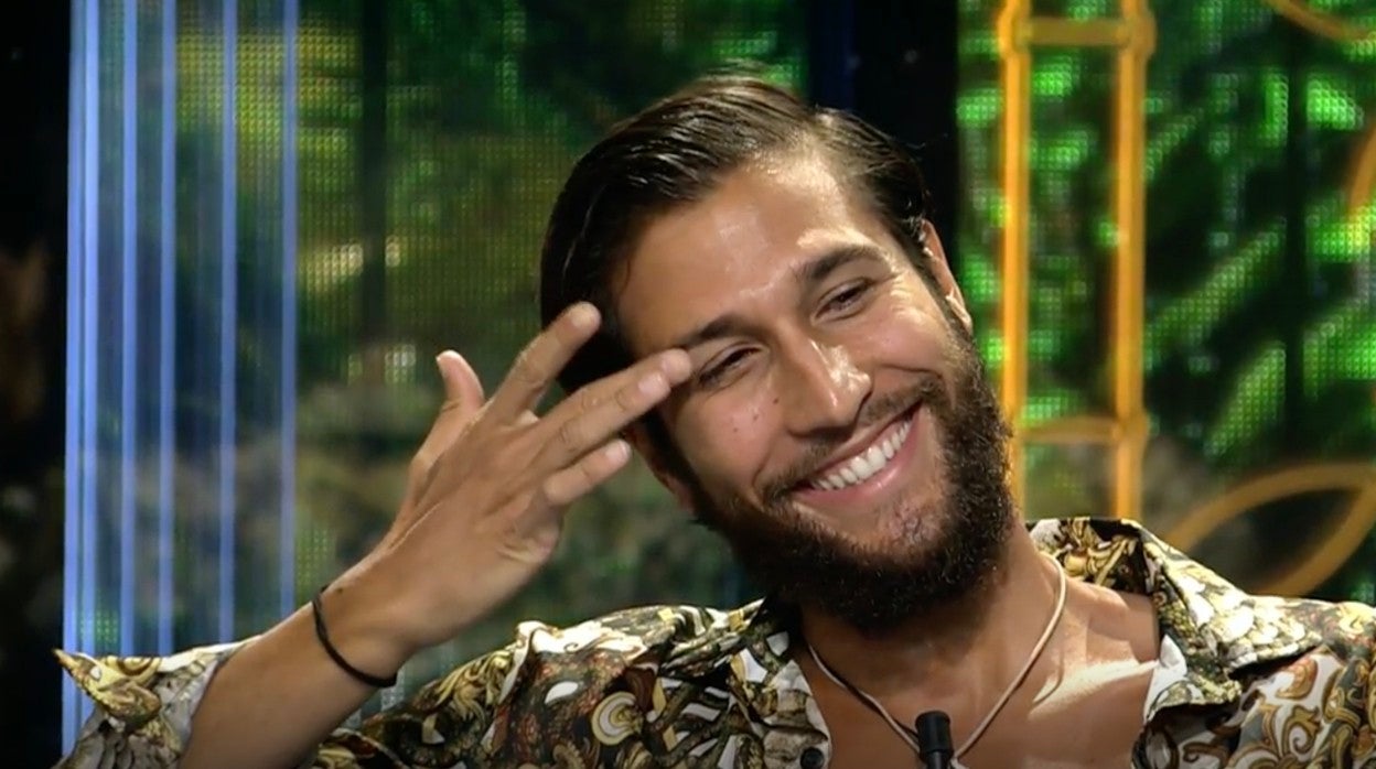 Gianmarco Onestini ríe tras conocer el resultado de la votación final ante Olga Moreno