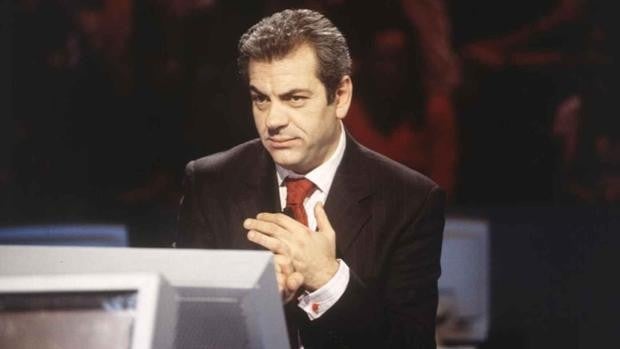 La vida desconocida de Carlos Sobera: de profesor de Universidad a debutar junto a La Veneno