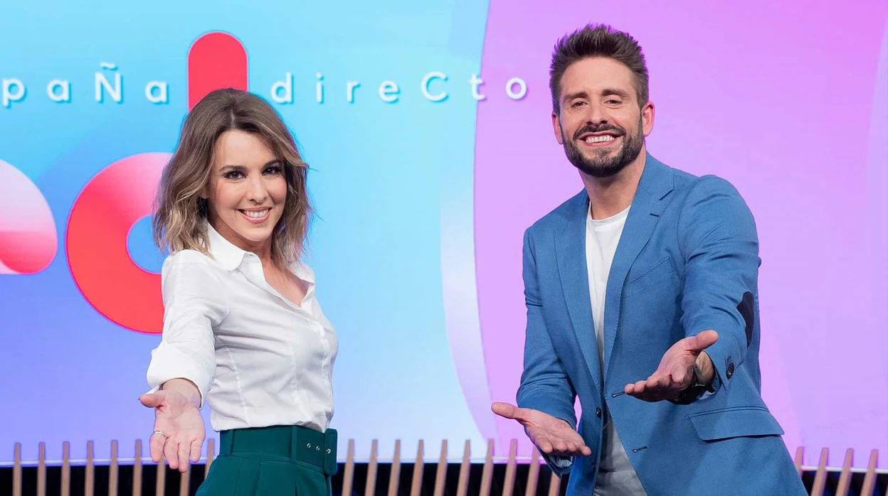 Ana Ibáñez, Ángel Pons, presentadores de 'España Directo'