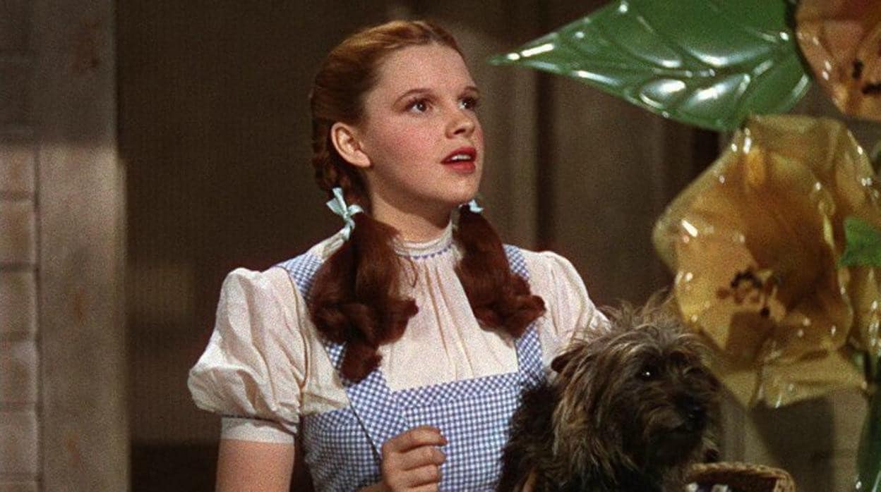 Judy Garland como Dorothy en 'El mago de Oz'
