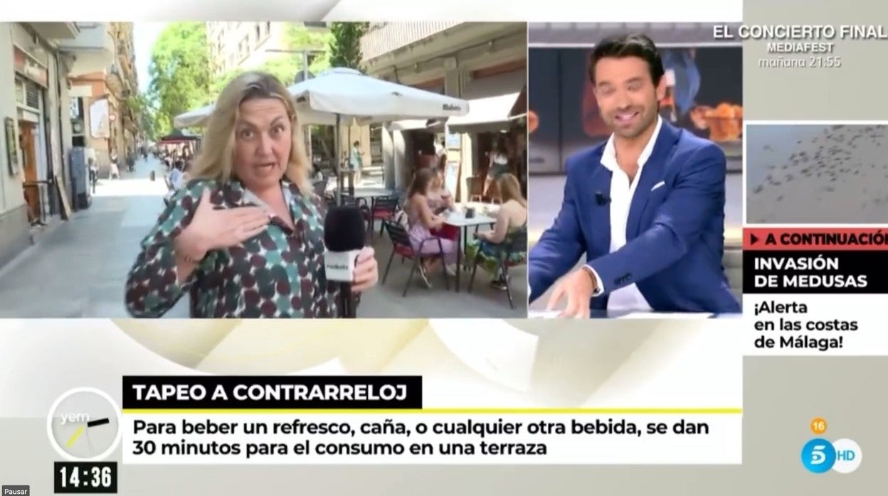 Mayka Navarro imita el gesto de Sonsoles Ónega durante su conexión con Marc Calderó.